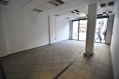 Local comercial en calle de Errebal