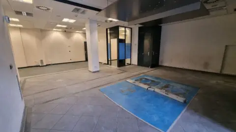Local comercial en Plaza de Untzaga
