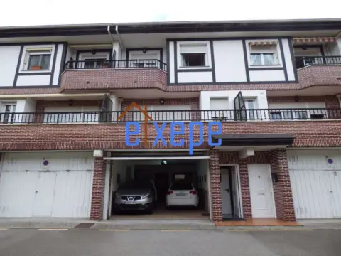 Casa adosada en Haritz Kalea