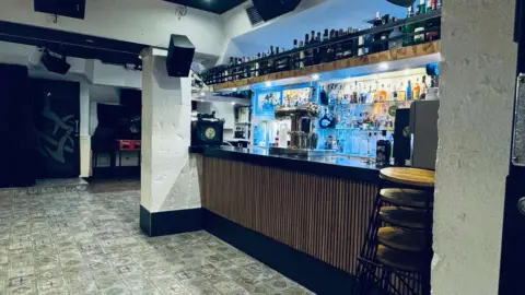 Local comercial en Etxezarreta