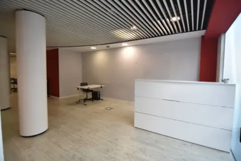 Local comercial en calle de Errebal