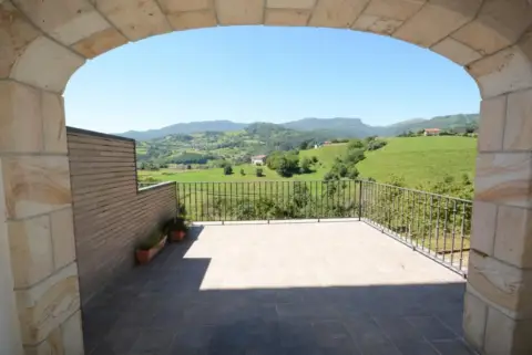 Casa en Barrio de Upazan