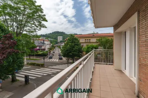 Piso en Avenida de Zumalakarregi