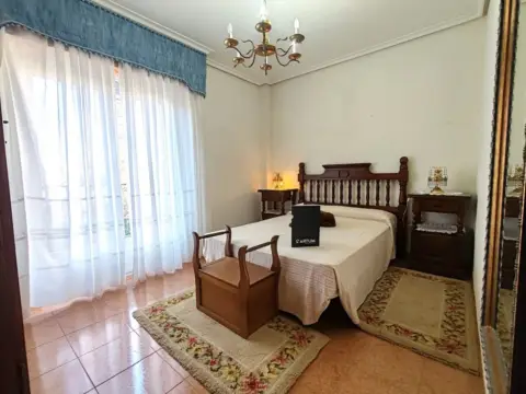 Casa en Murillo de Río Leza