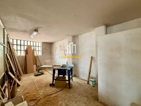 Local comercial en Residencia