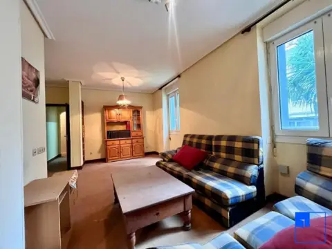 Piso en calle de la Virgen del Carmen