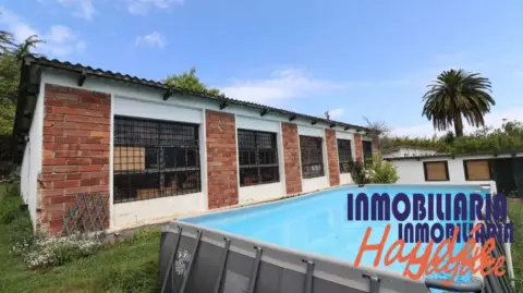 Casa en calle de Particular de Uri