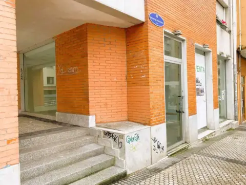 Local comercial en calle de la Virgen del Carmen