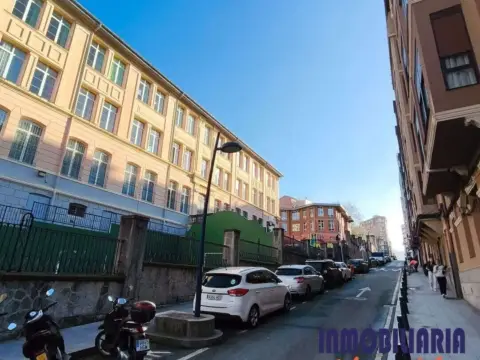 Piso en calle de La Cruz