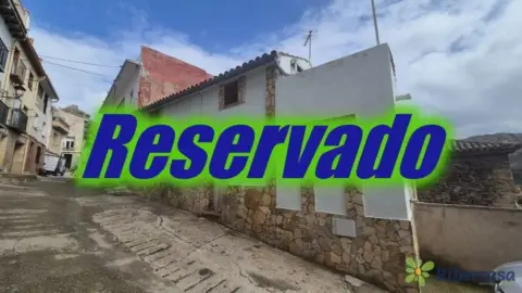 Casa en Cervera del Río Alhama