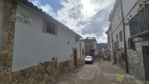 Casa en Cervera del Río Alhama