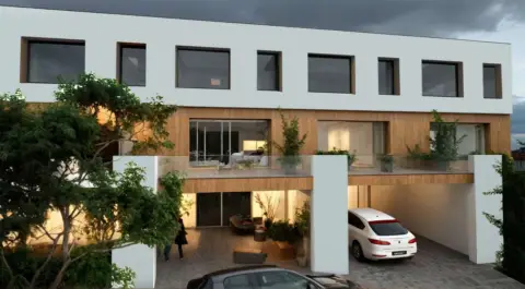 Casa adosada en Residencial