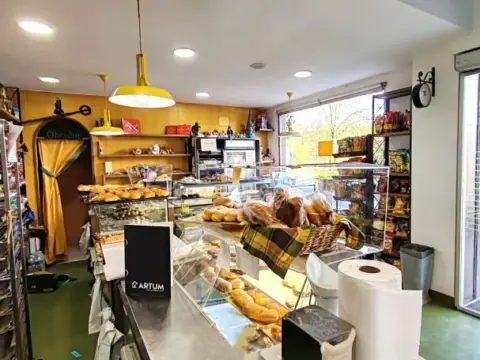 Local comercial en El Cubo