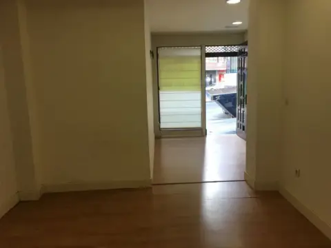 Local comercial en calle de Amezti