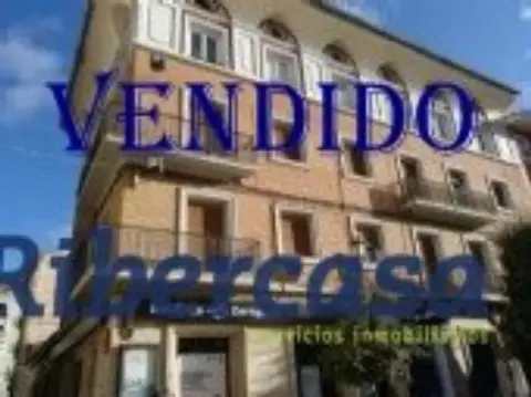 Local comercial en Plaza de España