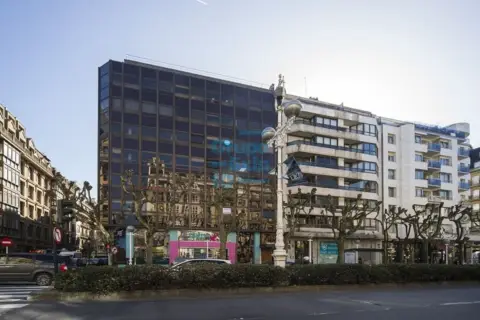 Oficina en Askatasunaren Hiribidea