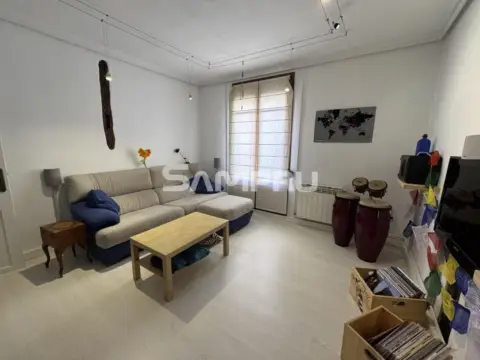 Piso en calle Cuchillería