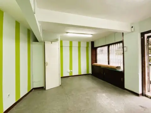 Local comercial en Herrera