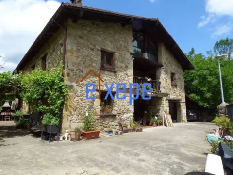 Casa en calle Etxebarri