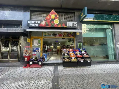 Local comercial en Isabel II.aren Hiribidea