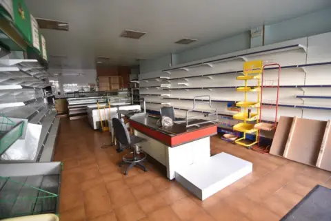 Local comercial en calle de Ubitxa