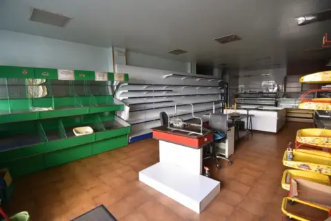 Local comercial en calle de Ubitxa