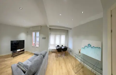 Piso en Avenida de la Reina Victoria