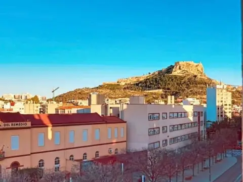 Piso en Avenida de Alcoy, 27