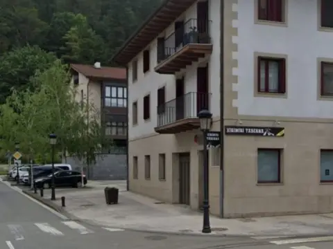 Garaje en calle de Areso, 3