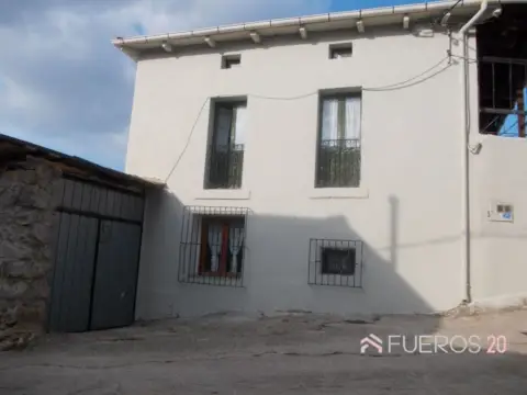 Casa en Villaves