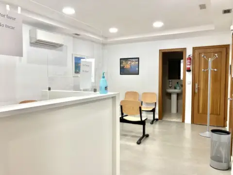 Oficina en Avenida-Boulevard