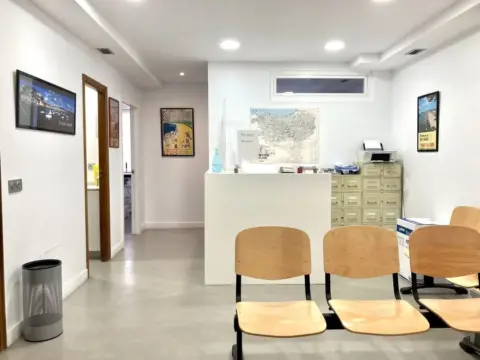 Oficina en calle del Camino