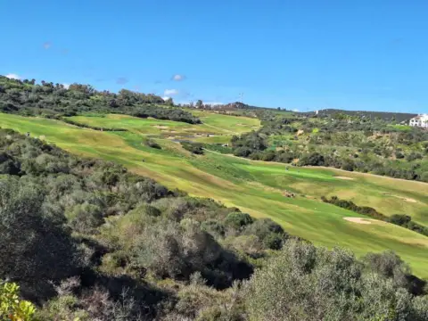 Apartamento en calle Urbanizacion La Alcaidesa, nº 21