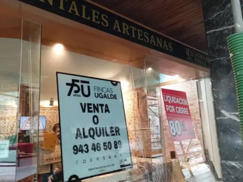 Local comercial en calle de Trueba
