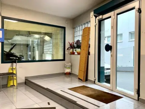 Nave industrial en Ubarburu Pasealekua