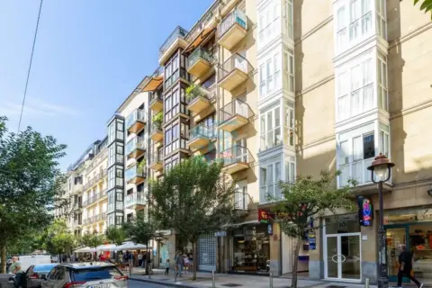 Local comercial en calle de Matia