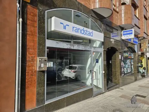 Local comercial en Fernández Balsera