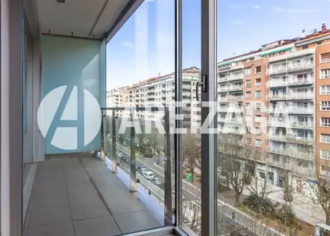 Piso en calle Antso Jakituna Hiribidea Sancho El Sabio, nº 28