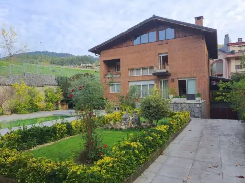 Chalet en Areta