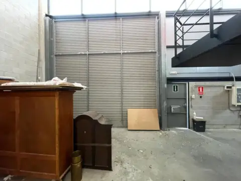 Nave industrial en calle de Portuetxe, 55