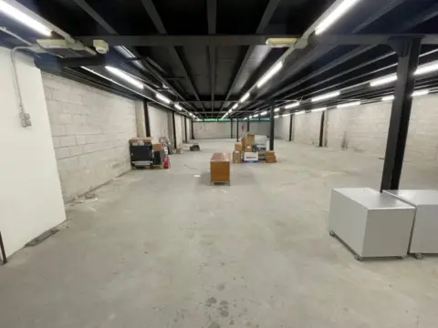 Nave industrial en calle de Portuetxe, 55
