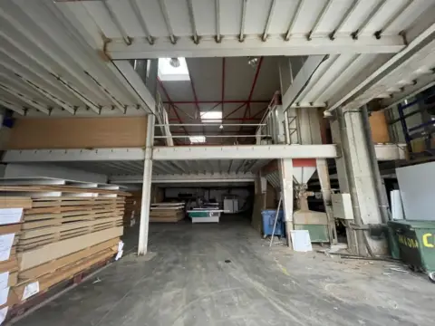 Nave industrial en calle de Gabiria, 100