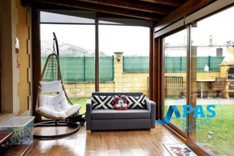 Casa pareada en Barrio de Sobarzo Penia