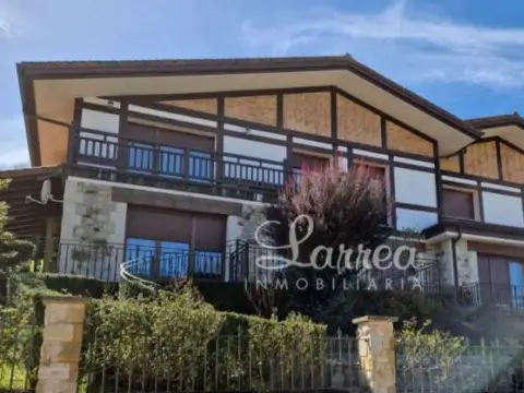 Casa en Areatza