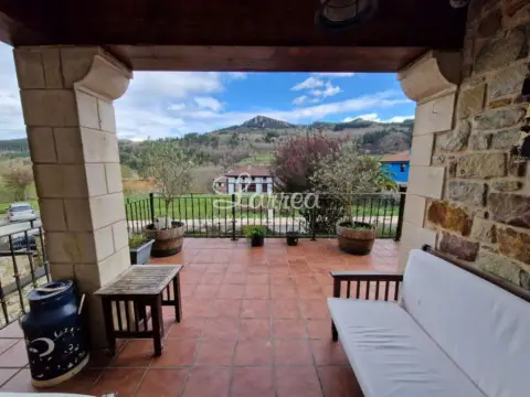 Casa en Areatza