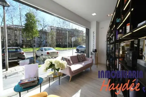 Local comercial en Metro