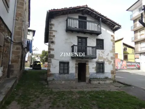 Casa a calle de Zeletabe