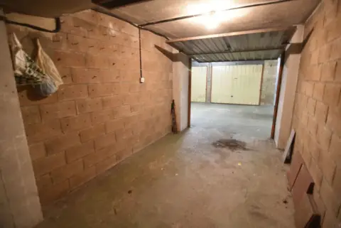 Garaje en calle de Santa Ana