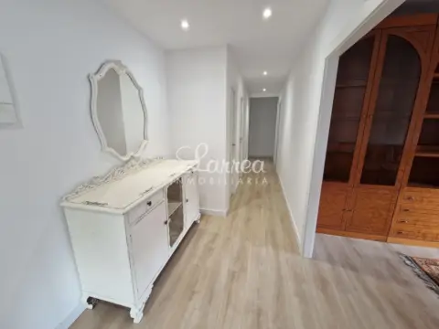 Piso en calle de Ander Deuna