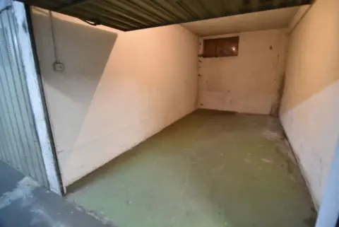 Garaje en calle de Espoloia